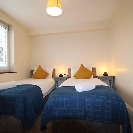 Large 3 Bed, Galway City Centreアパートメント エクステリア 写真