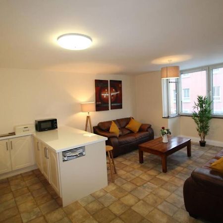 Large 3 Bed, Galway City Centreアパートメント エクステリア 写真