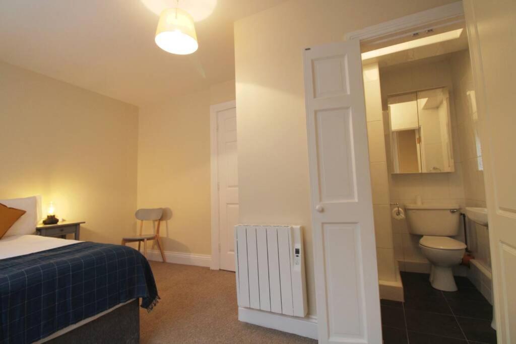 Large 3 Bed, Galway City Centreアパートメント エクステリア 写真