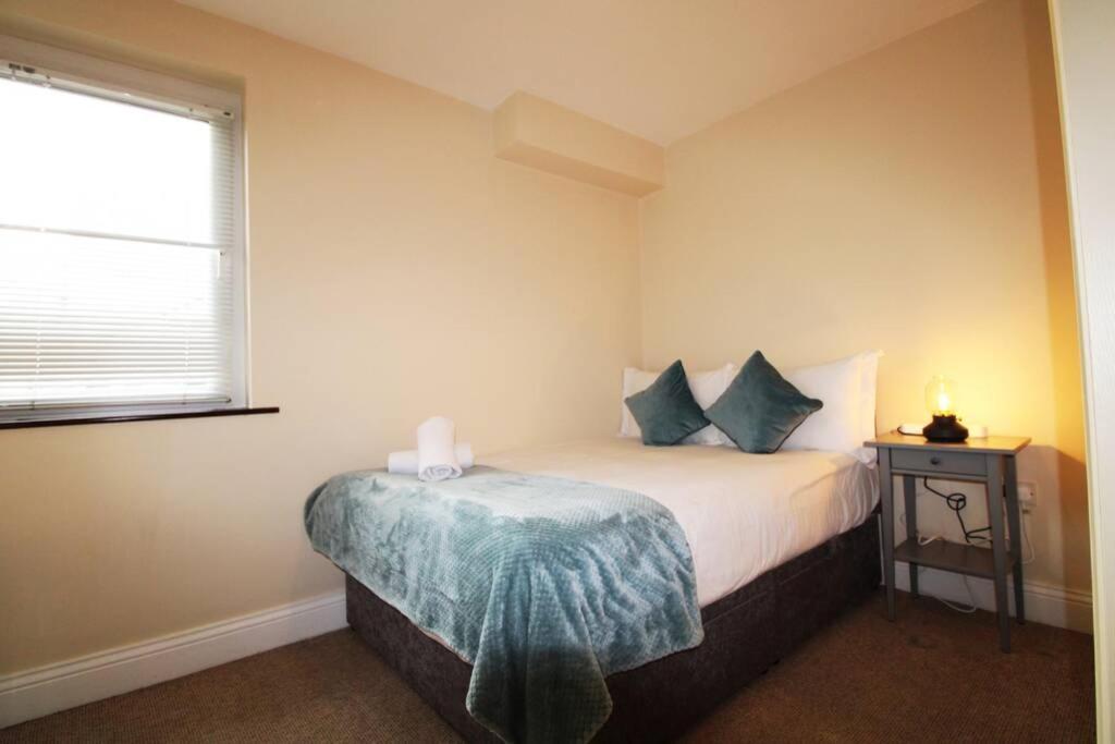Large 3 Bed, Galway City Centreアパートメント エクステリア 写真