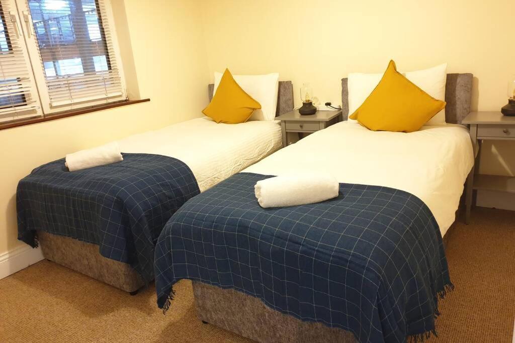 Large 3 Bed, Galway City Centreアパートメント エクステリア 写真