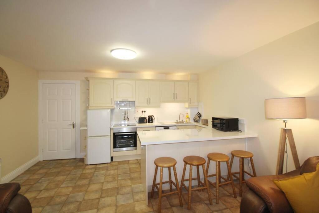 Large 3 Bed, Galway City Centreアパートメント エクステリア 写真
