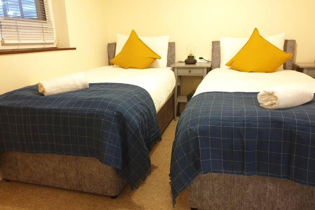 Large 3 Bed, Galway City Centreアパートメント エクステリア 写真